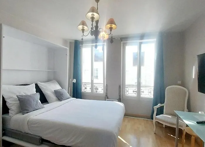 De Reves -sv245- Centre